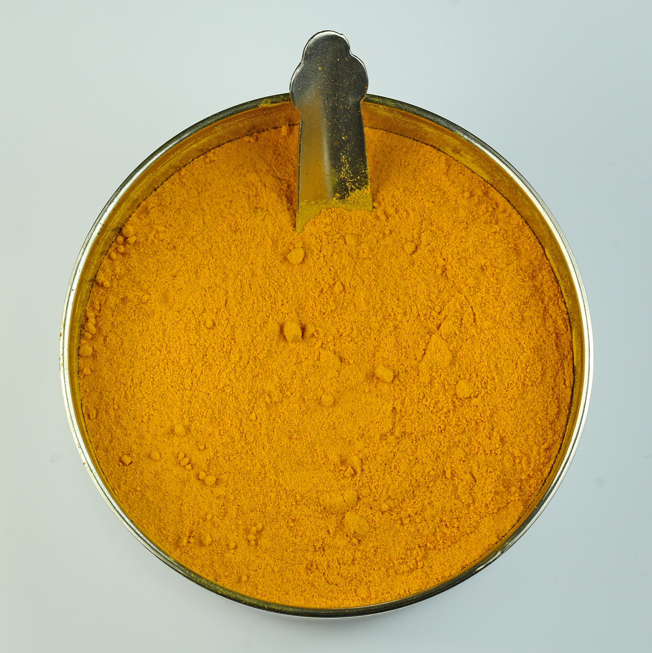 Bright golden Nizamabad turmeric powder with tested 3-5% curcumin
